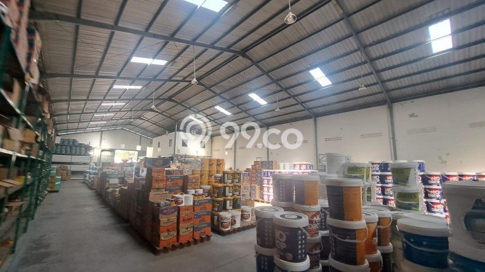 PROSPEK BAGUS! Gudang Kawasan Banguntapan, Luas 1428m², Area Komersial PROSPEK BAGUS! Gudang Kawasan Banguntapan, Luas 1428m², Area Komersial