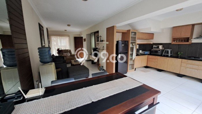 Rumah EXCLUSIVE di Caturtunggal, Sleman, Luas 139m2m² Bangunan 139m2m² KESEMPATAN TERBATAS! Rumah EXCLUSIVE di Caturtunggal, Sleman, Luas 139m2m² Bangunan 139m2m² KESEMPATAN TERBATAS!