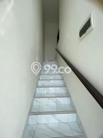 Jual Rumah Eksklusif 3 KT di Suvarna Sutera, Tangerang Jual Rumah Eksklusif 3 KT di Suvarna Sutera, Tangerang