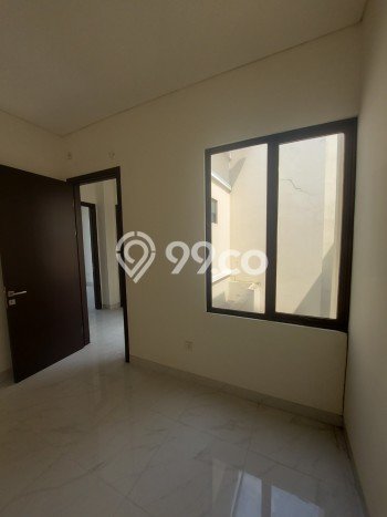 Rumah Minimalis 3 KT di Suvarna Sutera Tangerang Unfurnished Rumah Minimalis 3 KT di Suvarna Sutera Tangerang Unfurnished