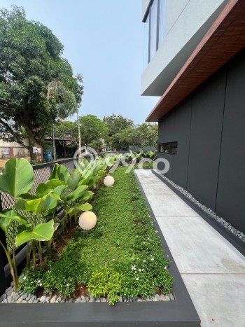 Hunian Mewah LB 250m2 Siap Pakai Desain Elegan di BSD Nusaloka, Tangerang Hunian Mewah LB 250m2 Siap Pakai Desain Elegan di BSD Nusaloka, Tangerang