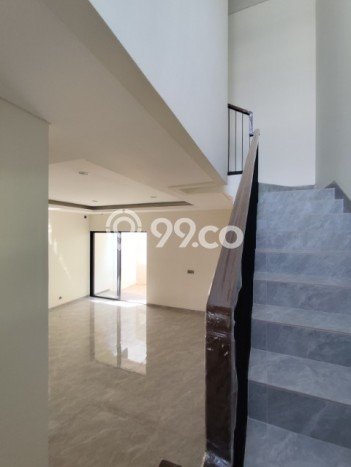 Disewakan Rumah Murah di Suvarna Sutera Tangerang Punya 3 KT Disewakan Rumah Murah di Suvarna Sutera Tangerang Punya 3 KT