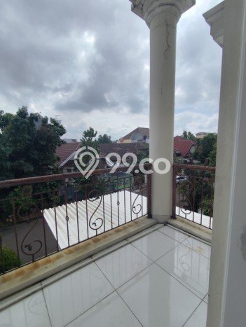 Jual Rumah Mewah Elegan Dengan View Eksklusif di Gading Serpong, Tangerang Jual Rumah Mewah Elegan Dengan View Eksklusif di Gading Serpong, Tangerang