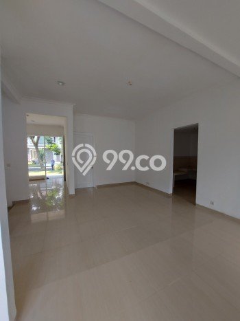 Jual Rumah Mewah Megah Dengan View Eksklusif di Suvarna Sutera, Tangerang Jual Rumah Mewah Megah Dengan View Eksklusif di Suvarna Sutera, Tangerang