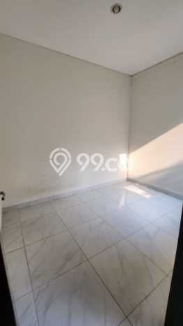 Disewakan! Rumah 3 Kamar Tidur &
3 Kamar Mandi di Suvarna Sutera, Tangerang Disewakan! Rumah 3 Kamar Tidur &
3 Kamar Mandi di Suvarna Sutera, Tangerang