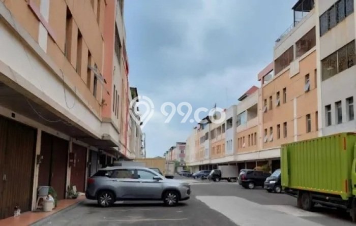 Ruko Premium di Penjaringan, Luas 191m2m², Area Komersial, Tingkat Keramaian Tinggi Ruko Premium di Penjaringan, Luas 191m2m², Area Komersial, Tingkat Keramaian Tinggi