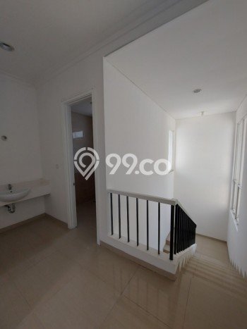 Jual Rumah Mewah Megah Dengan View Eksklusif di Suvarna Sutera, Tangerang Jual Rumah Mewah Megah Dengan View Eksklusif di Suvarna Sutera, Tangerang