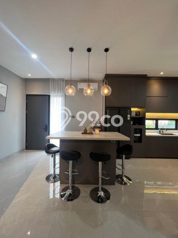 Hunian Mewah LB 250m2 Siap Pakai Desain Elegan di BSD Nusaloka, Tangerang Hunian Mewah LB 250m2 Siap Pakai Desain Elegan di BSD Nusaloka, Tangerang