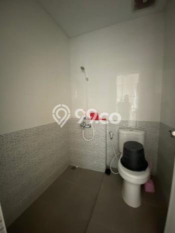 Jarang Ada! Rumah Kontrakan 2 Kamar Nyaman Siap Huni Suvarna Sutera Jarang Ada! Rumah Kontrakan 2 Kamar Nyaman Siap Huni Suvarna Sutera