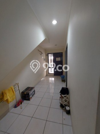 Rumah Kost untuk Dijual di Gading Serpong Punya 10 Kamar Rumah Kost untuk Dijual di Gading Serpong Punya 10 Kamar