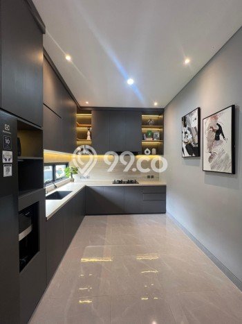 Hunian Mewah LB 250m2 Siap Pakai Desain Elegan di BSD Nusaloka, Tangerang Hunian Mewah LB 250m2 Siap Pakai Desain Elegan di BSD Nusaloka, Tangerang