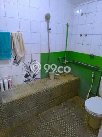 Rumah Strategis Modern Lb 135m2 di Jatinegara, Jakarta Timur Rumah Strategis Modern Lb 135m2 di Jatinegara, Jakarta Timur