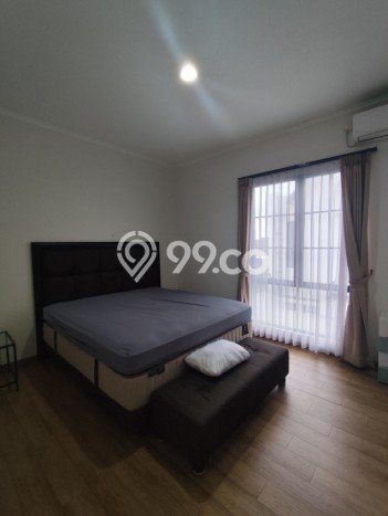 Rumah sewa siap pakai 3 KT di Suvarna Sutera, Tangerang Rumah sewa siap pakai 3 KT di Suvarna Sutera, Tangerang