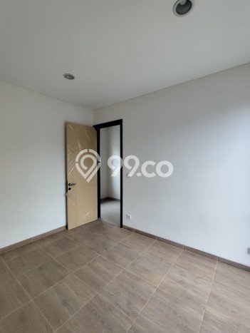 Rumah Luas Asri 3 KT Siap Pakai di Suvarna Sutera Tangerang Rumah Luas Asri 3 KT Siap Pakai di Suvarna Sutera Tangerang