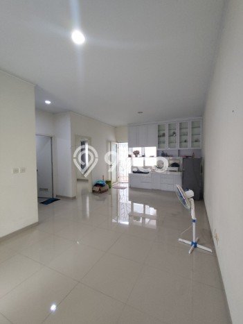 Jarang Ada! Rumah Kontrakan 2 Kamar Nyaman Siap Huni Suvarna Sutera Jarang Ada! Rumah Kontrakan 2 Kamar Nyaman Siap Huni Suvarna Sutera