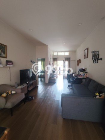 Dijual Hunian Rumah Terawat 2 KT di Suvarna Sutera, Tangerang Dijual Hunian Rumah Terawat 2 KT di Suvarna Sutera, Tangerang