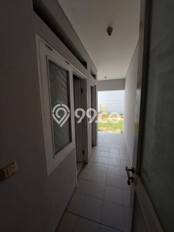 Jual Rumah Mewah Megah Dengan View Eksklusif di Suvarna Sutera, Tangerang Jual Rumah Mewah Megah Dengan View Eksklusif di Suvarna Sutera, Tangerang