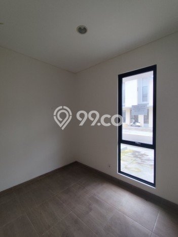 Rumah Luas Asri 3 KT Siap Pakai di Suvarna Sutera Tangerang Rumah Luas Asri 3 KT Siap Pakai di Suvarna Sutera Tangerang