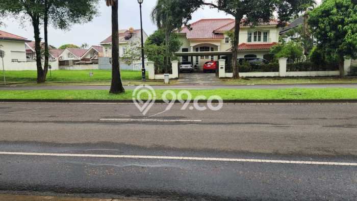 Hunian Elit LB 500m2 Siap Huni Desain Elegan di Lippo Karawaci, Tangerang Hunian Elit LB 500m2 Siap Huni Desain Elegan di Lippo Karawaci, Tangerang