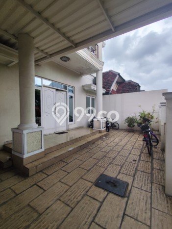 Jual Rumah Mewah Elegan Dengan View Eksklusif di Gading Serpong, Tangerang Jual Rumah Mewah Elegan Dengan View Eksklusif di Gading Serpong, Tangerang