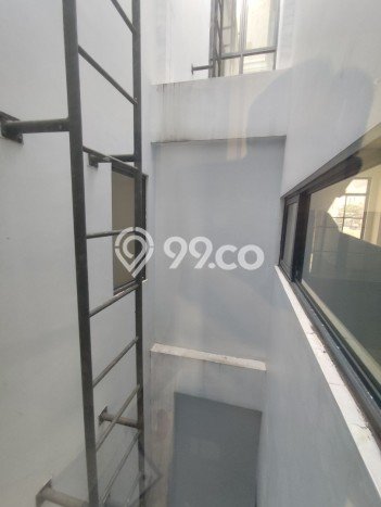 Rumah Minimalis 3 KT di Suvarna Sutera Tangerang Semi Furnished Rumah Minimalis 3 KT di Suvarna Sutera Tangerang Semi Furnished