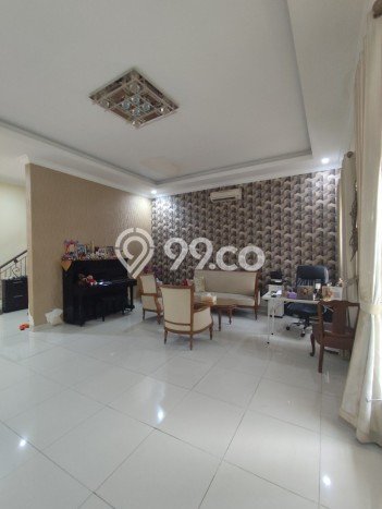 Jual Rumah Mewah Elegan Dengan View Eksklusif di Gading Serpong, Tangerang Jual Rumah Mewah Elegan Dengan View Eksklusif di Gading Serpong, Tangerang