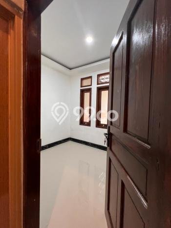 Jual Rumah Bagus Siap Huni LB 50m2 di Curug, Tangerang Jual Rumah Bagus Siap Huni LB 50m2 di Curug, Tangerang