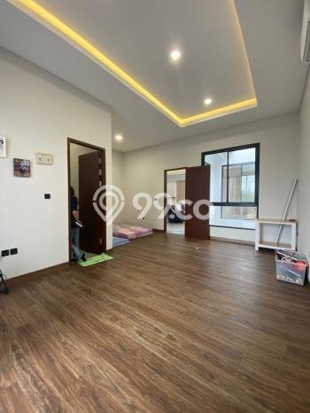 Rumah Elit LB 400m2 Siap Pakai Desain Elegan di Suvarna Sutera, Tangerang Rumah Elit LB 400m2 Siap Pakai Desain Elegan di Suvarna Sutera, Tangerang
