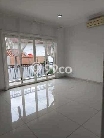 Rumah Luxury Modern Tanpa Renovasi di BSD Taman Provence Tangerang Rumah Luxury Modern Tanpa Renovasi di BSD Taman Provence Tangerang