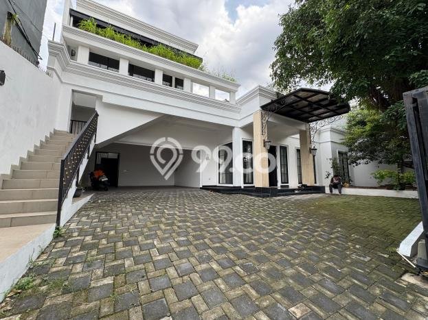 Rumah Luxury Modern Tanpa Renovasi di Kemang Jakarta Selatan Rumah Luxury Modern Tanpa Renovasi di Kemang Jakarta Selatan