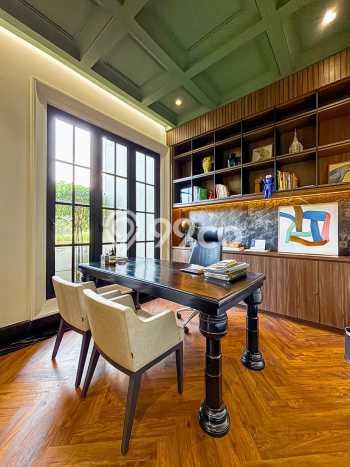 Jual Rumah Mewah Elegan Dengan View Eksklusif di Veteran, Jakarta Selatan Jual Rumah Mewah Elegan Dengan View Eksklusif di Veteran, Jakarta Selatan