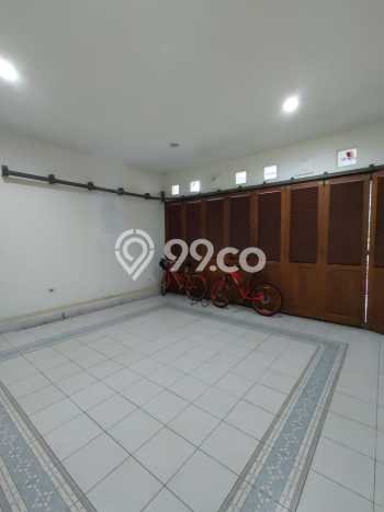 Disewakan! Rumah 5 Kamar Tidur &
4 Kamar Mandi di Cipete, Jakarta Selatan Disewakan! Rumah 5 Kamar Tidur &
4 Kamar Mandi di Cipete, Jakarta Selatan