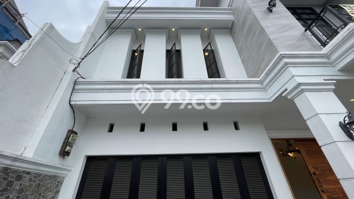 Rumah Elit Modern Tanpa Renovasi di Gandaria Jakarta Selatan Rumah Elit Modern Tanpa Renovasi di Gandaria Jakarta Selatan