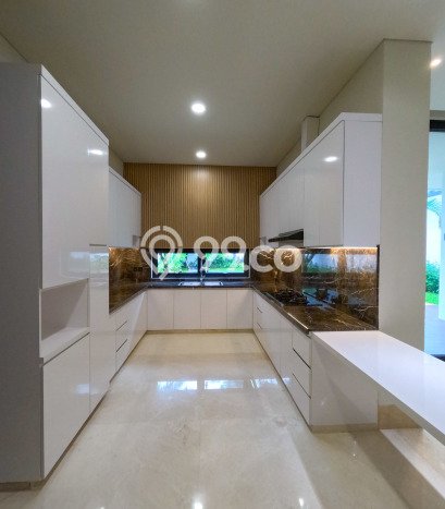 Hunian Elit LB 500m2 Siap Huni Desain Elegan di Kemang, Jakarta Selatan Hunian Elit LB 500m2 Siap Huni Desain Elegan di Kemang, Jakarta Selatan