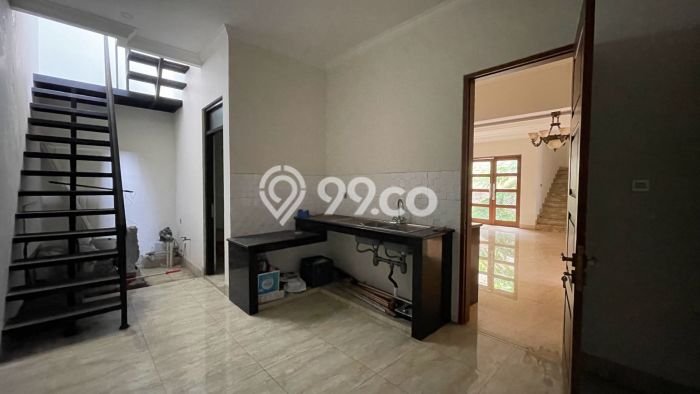 Rumah Elit Modern Tanpa Renovasi di Gandaria Jakarta Selatan Rumah Elit Modern Tanpa Renovasi di Gandaria Jakarta Selatan