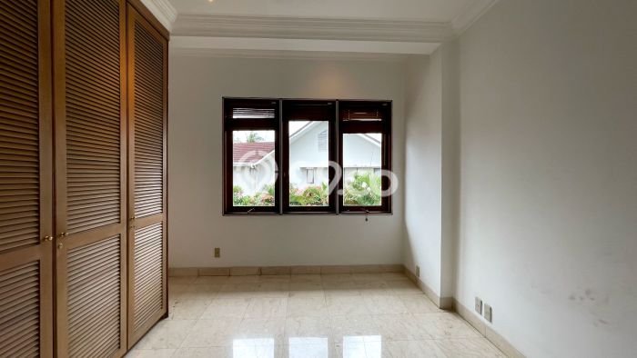 Hunian Mewah LB 350m2 Siap Pakai Desain Elegan di Kemang, Jakarta Selatan Hunian Mewah LB 350m2 Siap Pakai Desain Elegan di Kemang, Jakarta Selatan