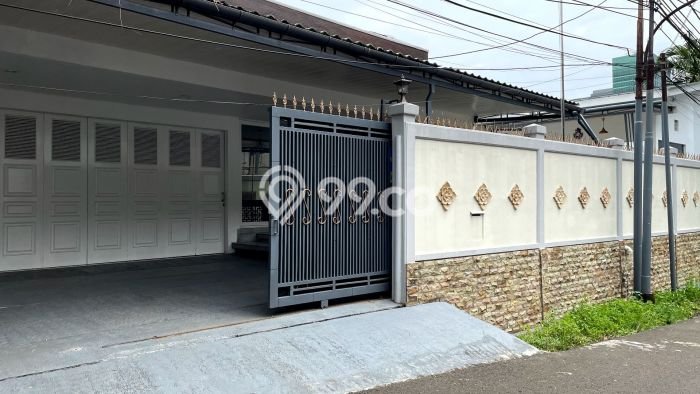 Dijual Rumah Premium dengan Fasilitas Sekitar Komplit di Kebayoran Baru, Jakarta Selatan Dijual Rumah Premium dengan Fasilitas Sekitar Komplit di Kebayoran Baru, Jakarta Selatan
