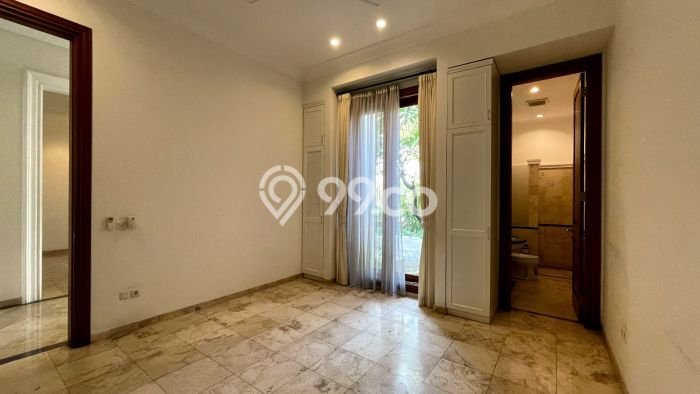Hunian Minimalis Disewakan di Kemang Jakarta Selatan 4 KT & 3 KM Hunian Minimalis Disewakan di Kemang Jakarta Selatan 4 KT & 3 KM