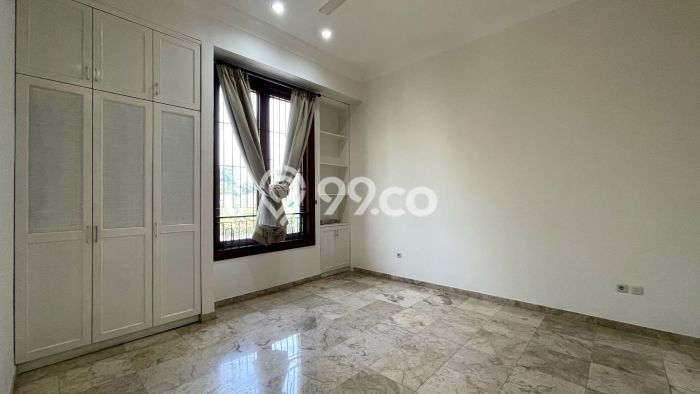 Hunian Minimalis Disewakan di Kemang Jakarta Selatan 4 KT & 3 KM Hunian Minimalis Disewakan di Kemang Jakarta Selatan 4 KT & 3 KM
