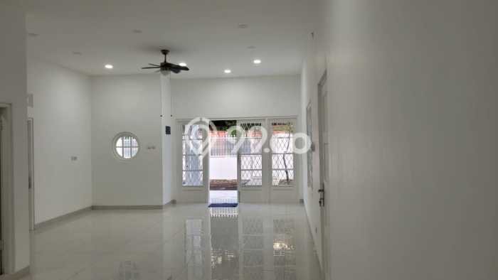 RECOMMENDED! Rumah di Kebayoran Baru, 2 KM, Area Premium, Luas 172m² LB 372m² RECOMMENDED! Rumah di Kebayoran Baru, 2 KM, Area Premium, Luas 172m² LB 372m²