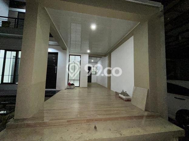 Rumah Modern 3 KT LT 178m2 di Kota Wisata Rumah Modern 3 KT LT 178m2 di Kota Wisata