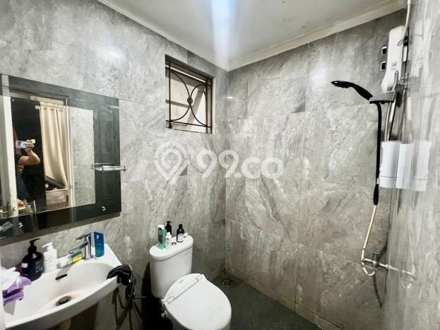 Rumah Luxury Modern Tanpa Renovasi di Legenda Wisata Bogor Rumah Luxury Modern Tanpa Renovasi di Legenda Wisata Bogor