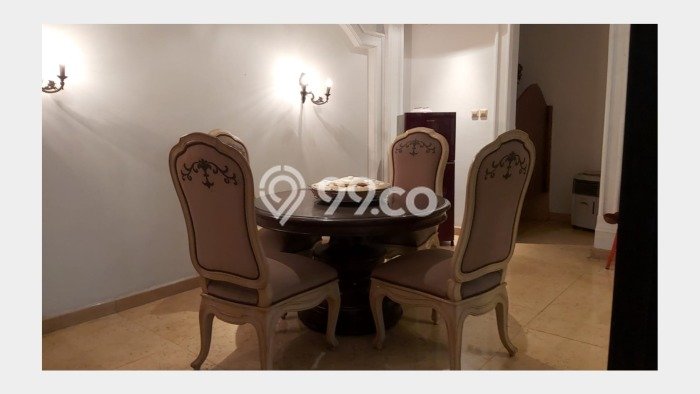 Rumah Luxury Modern Tanpa Renovasi di Pondok Indah Jakarta Selatan Rumah Luxury Modern Tanpa Renovasi di Pondok Indah Jakarta Selatan