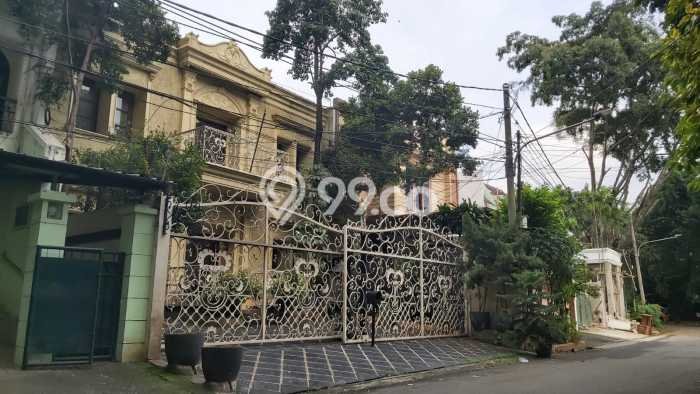 Rumah Luxury Modern Tanpa Renovasi di Pondok Indah Jakarta Selatan Rumah Luxury Modern Tanpa Renovasi di Pondok Indah Jakarta Selatan