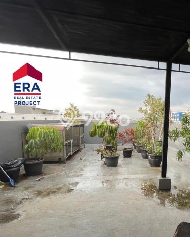 Ruko Dijual di Prime Area Jakarta Barat Luas 217m2 Ruko Dijual di Prime Area Jakarta Barat Luas 217m2
