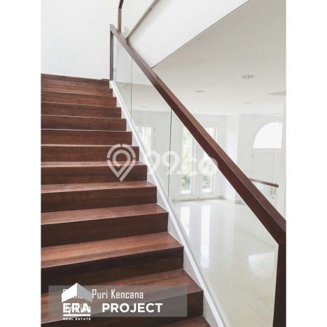 Dijual Rumah Mewah Megah Dengan View Cantik di Puri Indah, Jakarta Barat Dijual Rumah Mewah Megah Dengan View Cantik di Puri Indah, Jakarta Barat