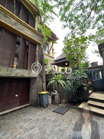 Jual Rumah Mewah Megah Dengan View Eksklusif di Pondok Indah, Jakarta Selatan Jual Rumah Mewah Megah Dengan View Eksklusif di Pondok Indah, Jakarta Selatan