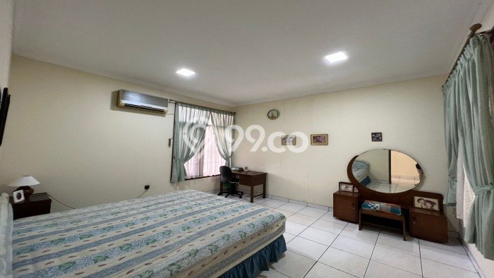 Rumah Luxury Modern Siap Huni di Puri Indah Jakarta Barat Rumah Luxury Modern Siap Huni di Puri Indah Jakarta Barat