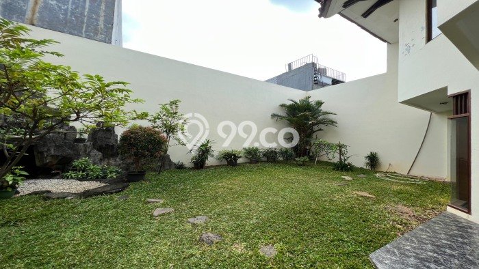Rumah Luxury Modern Siap Huni di Puri Indah Jakarta Barat Rumah Luxury Modern Siap Huni di Puri Indah Jakarta Barat