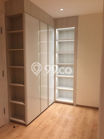 Apartemen Sewa 3 Kamar Hemat Siap Huni di Jakarta Barat, Luas 158m2 Apartemen Sewa 3 Kamar Hemat Siap Huni di Jakarta Barat, Luas 158m2